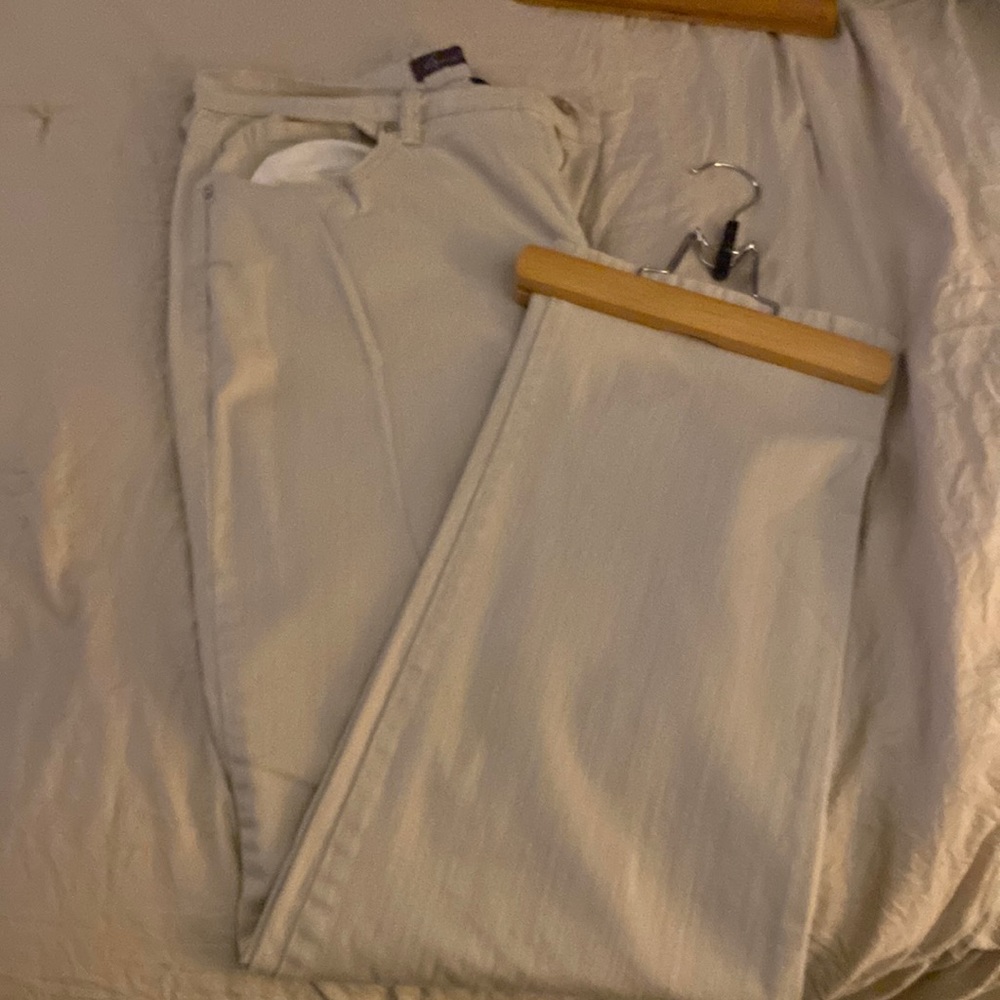 Gloria Vanderbilt tan jeans size 12 and Classic Fit size 12 from Kohls